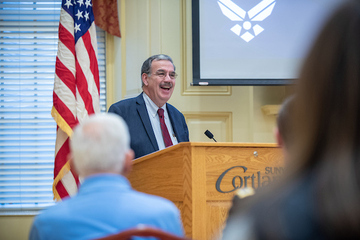 Students spend an evening with President Bitterbaum virtually